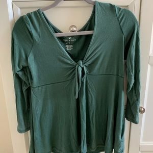American eagle 3/4 sleeve tied top